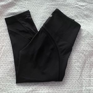 Lululemon Crop leggings Size 6